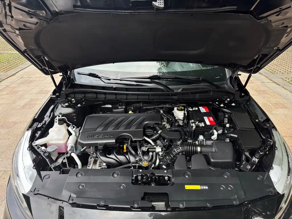 Teana 2.0 L XE Fashion