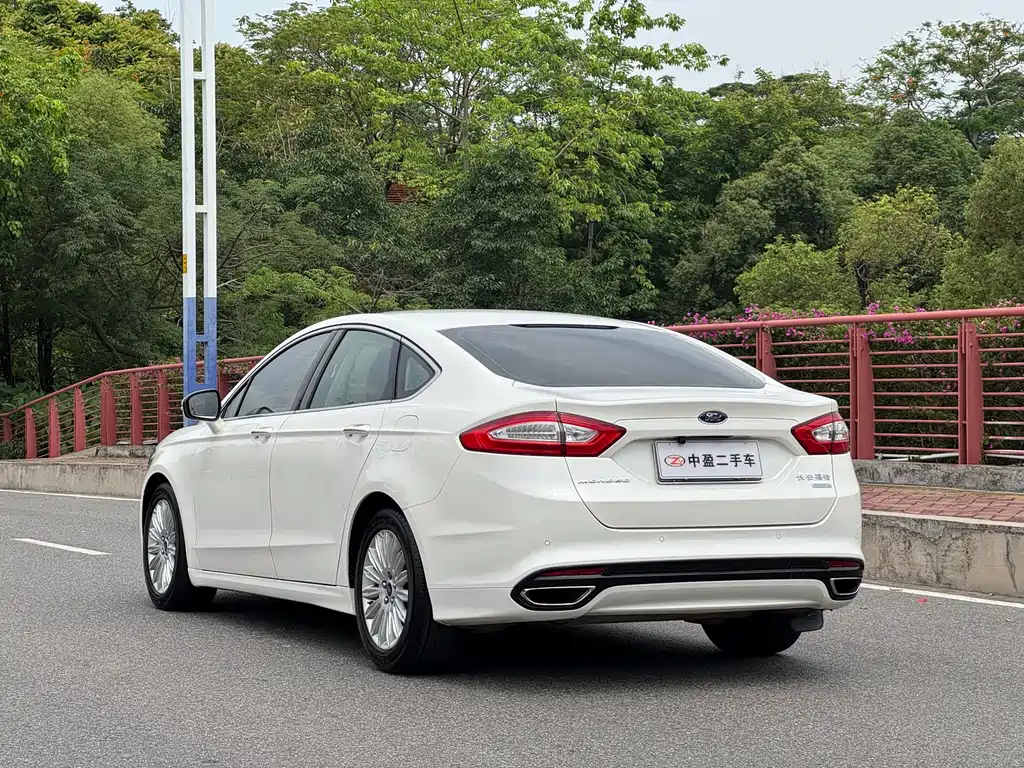 Mondeo 2.0 L GTDi200 Fashion