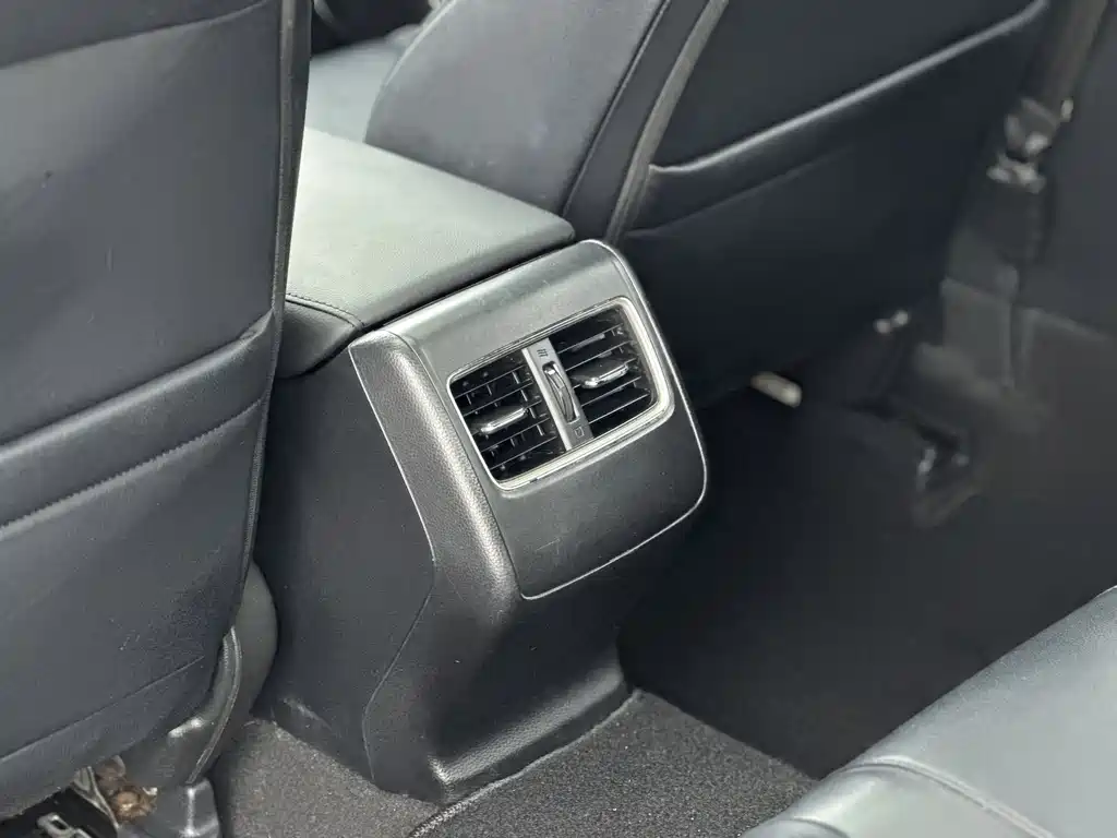 Accord Sharp· Hybrid 2.0 L Sharp Leading CN-VI