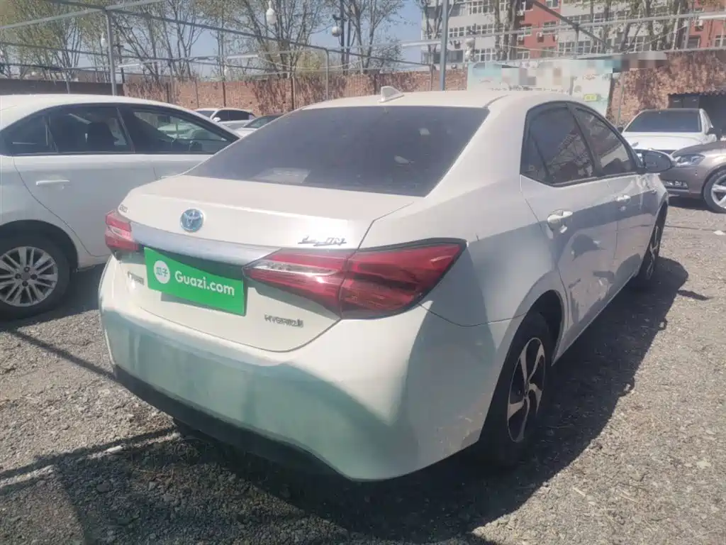 Levin Facelift Dual Engine 1.8 H GS E-CVT Elite Sunroof CN-V