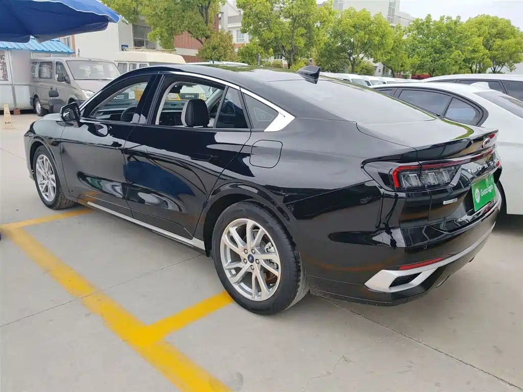 Mondeo Facelift EcoBoost 245 Luxury