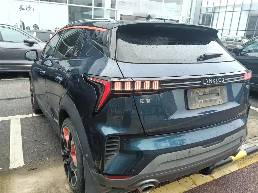 Lynk & Co 06 1.5 T Shine Halo