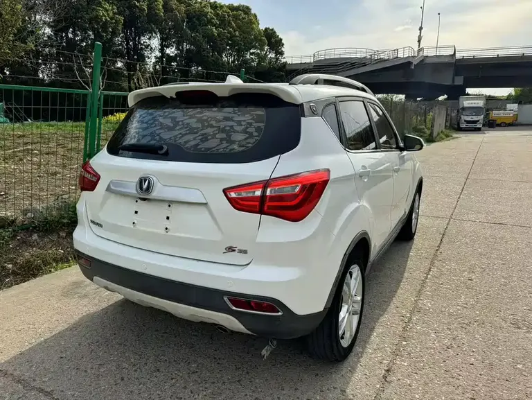 Changan CS35 1.6 L Auto Luxury