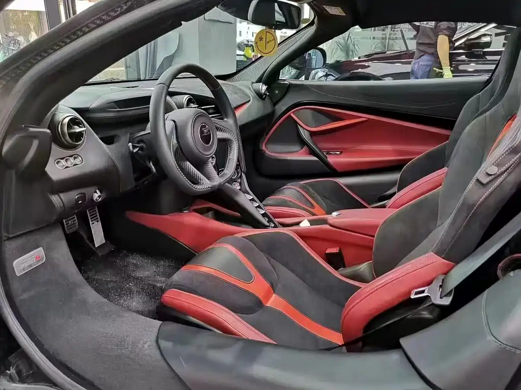 McLaren 720 S 4.0 T Coupe