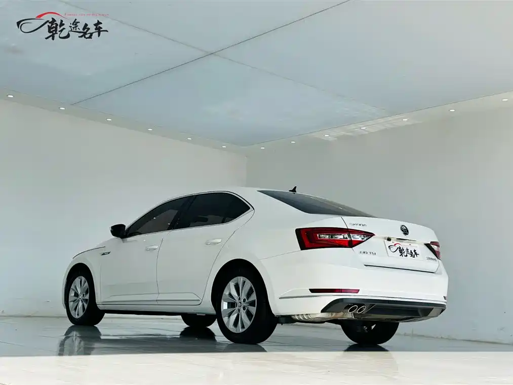 Superb TSI330 DSG Creation