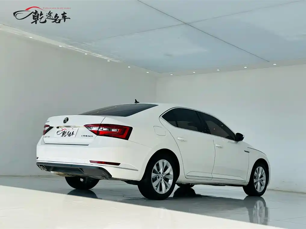 Superb TSI330 DSG Creation