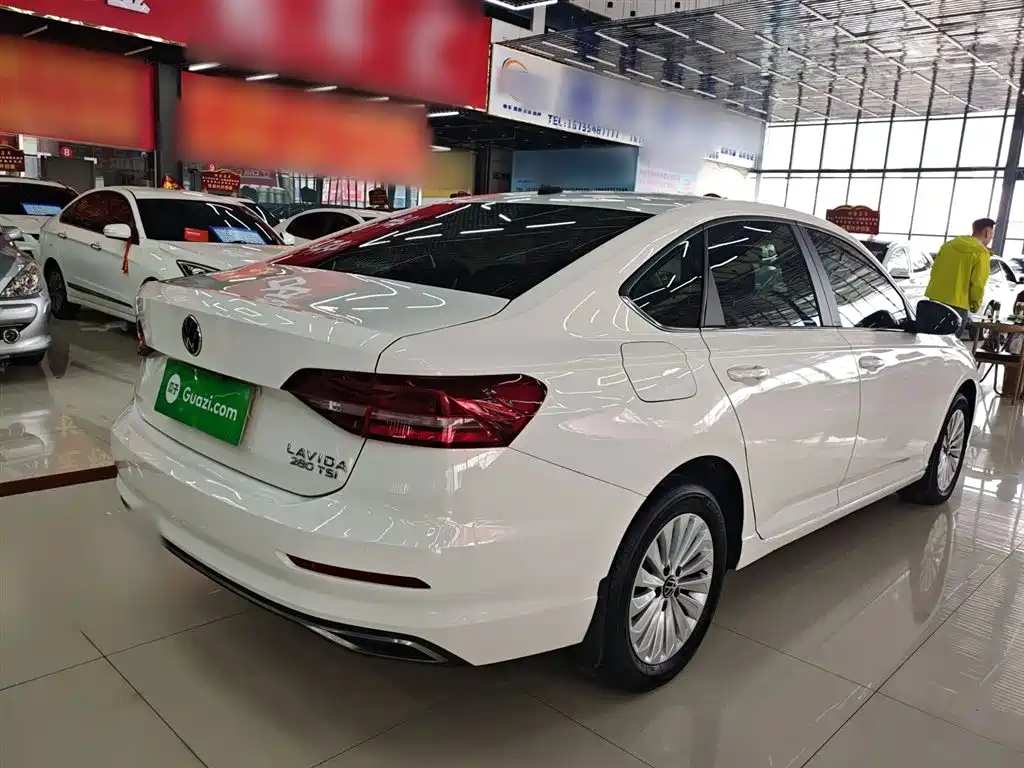 Lavida 280 TSI DSG Comfort