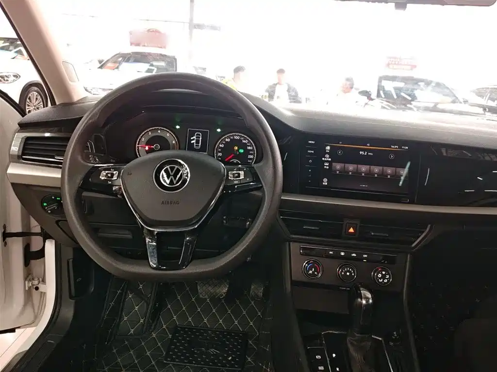 Lavida 280 TSI DSG Comfort
