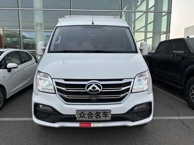 Maxus Xintu V80 新途V80 2021款 2.0 T PLUS AMT全能王短轴中顶5/6/7/8/9座