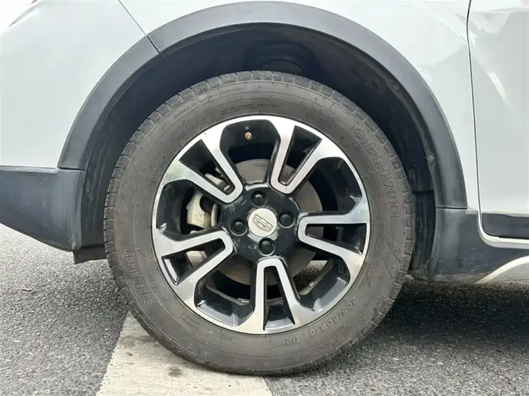 Geely Vision X3 1.5 L Auto Elite