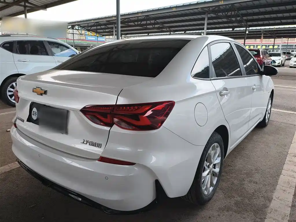 Monza 1.5 L DCT Joy