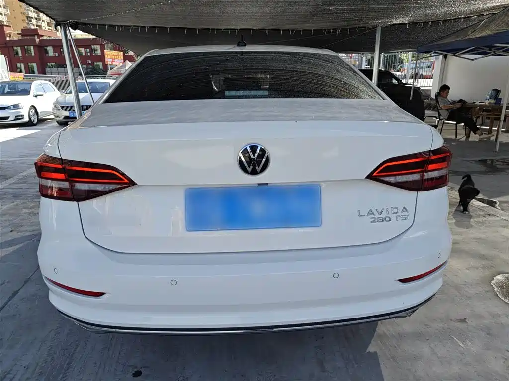 Lavida 280 TSI DSG Comfort
