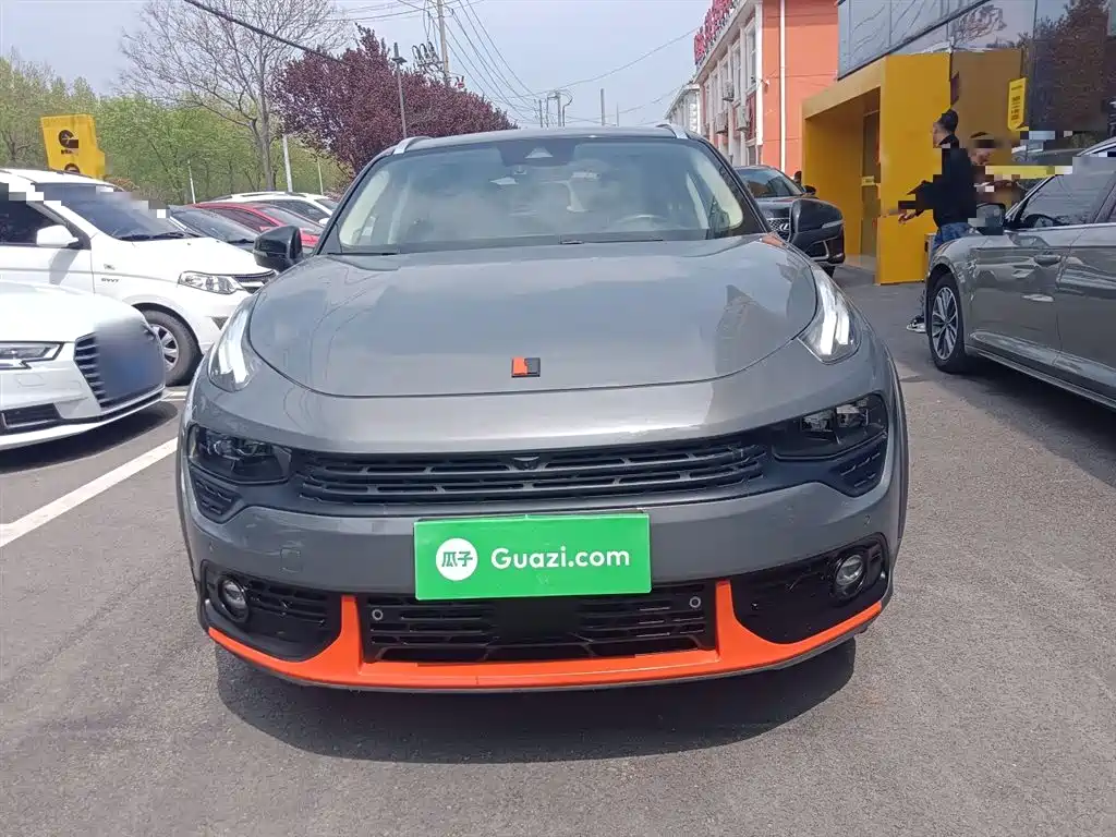 Lynk & Co 02 1.5 T DCT 2 WD Shine Pro CN-V