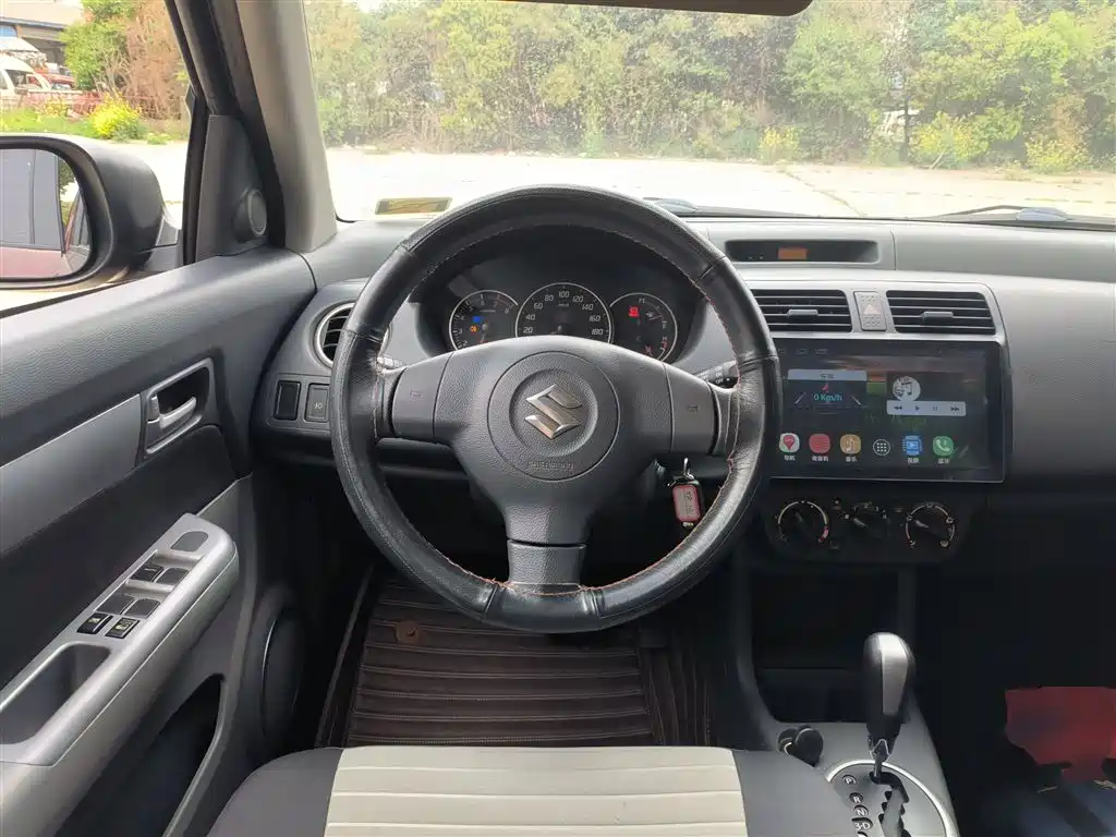 Swift 1.5 L Auto Fashion