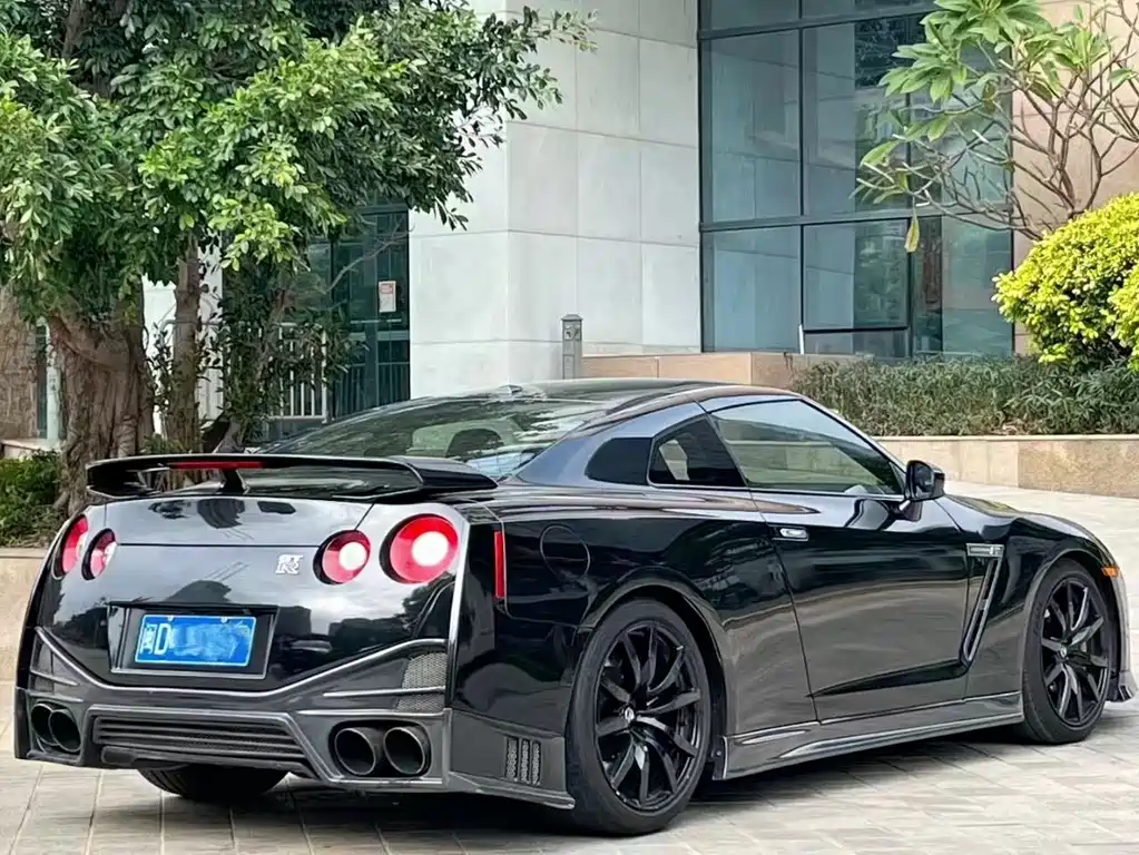 Nissan GT-R 3.8 T Premium Edition