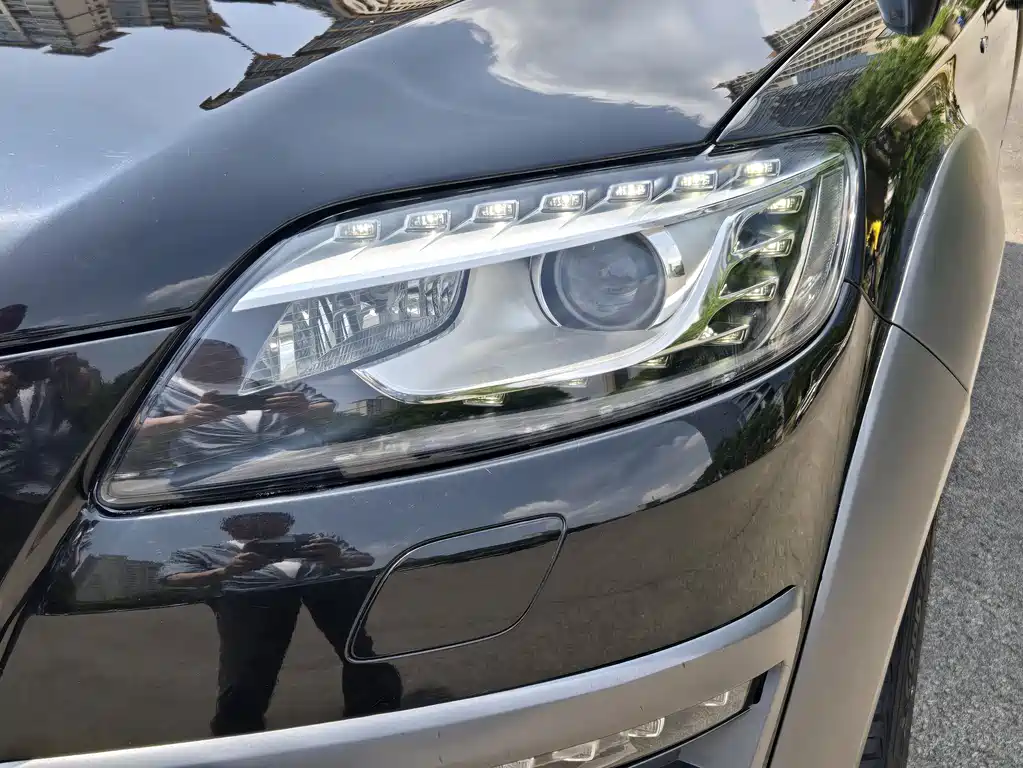Audi Q7 奥迪Q7 2014款 35 TDI 越野型
