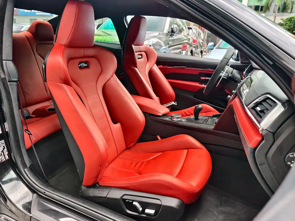 BMW M4 M4 2-door Coupe