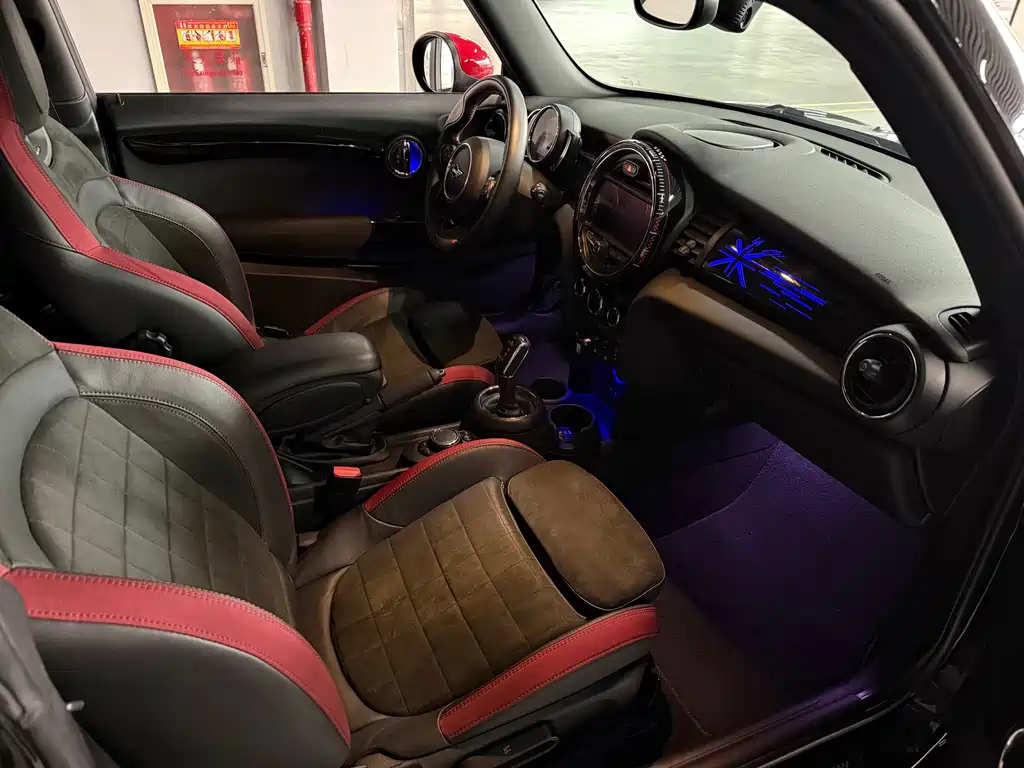 MINI JCW 2.0 T JOHN COOPER WORKS