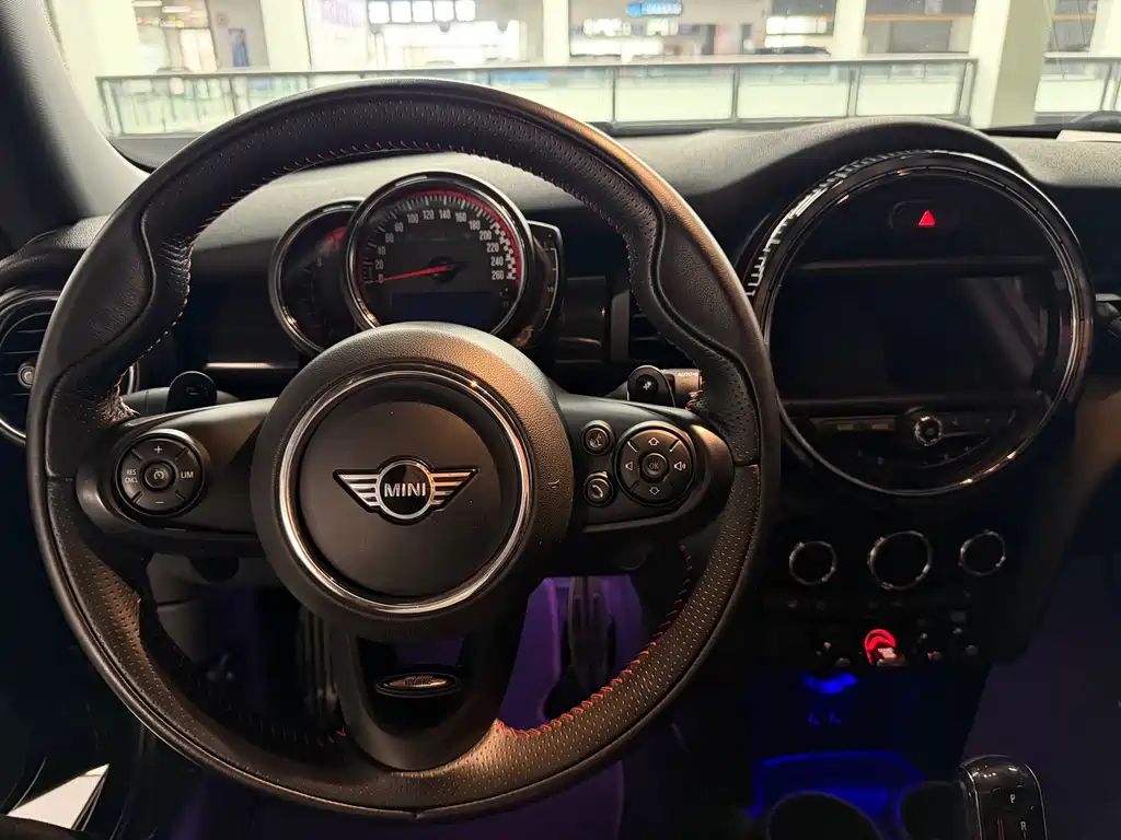 MINI JCW 2.0 T JOHN COOPER WORKS