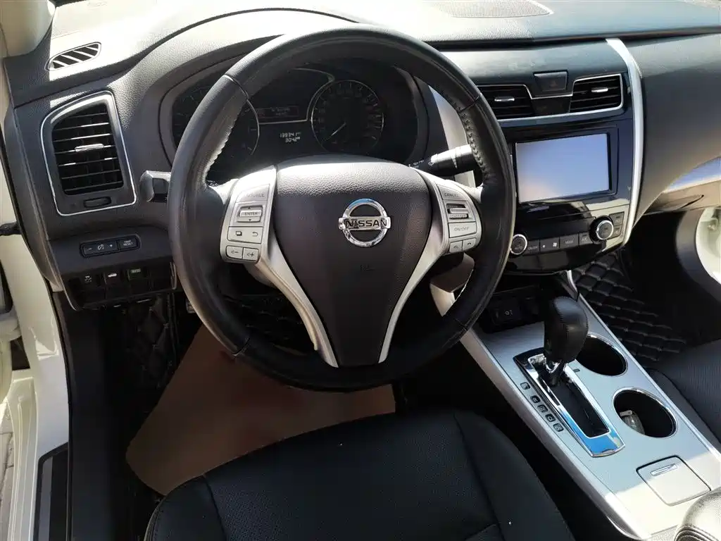Teana 2.0 L XL Comfort