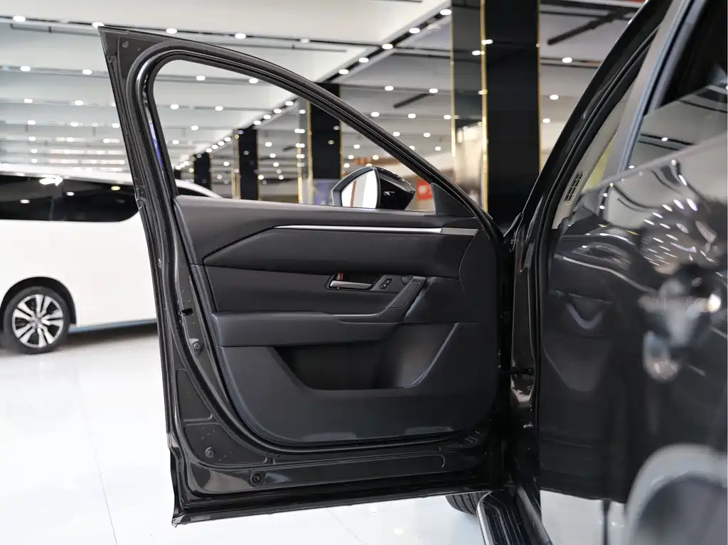 Mazda CX-50 2.0 L