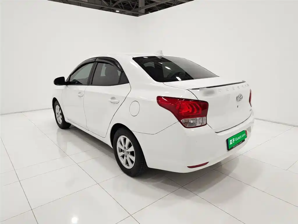 Accent 1.4 L Manual Radiant CN-V