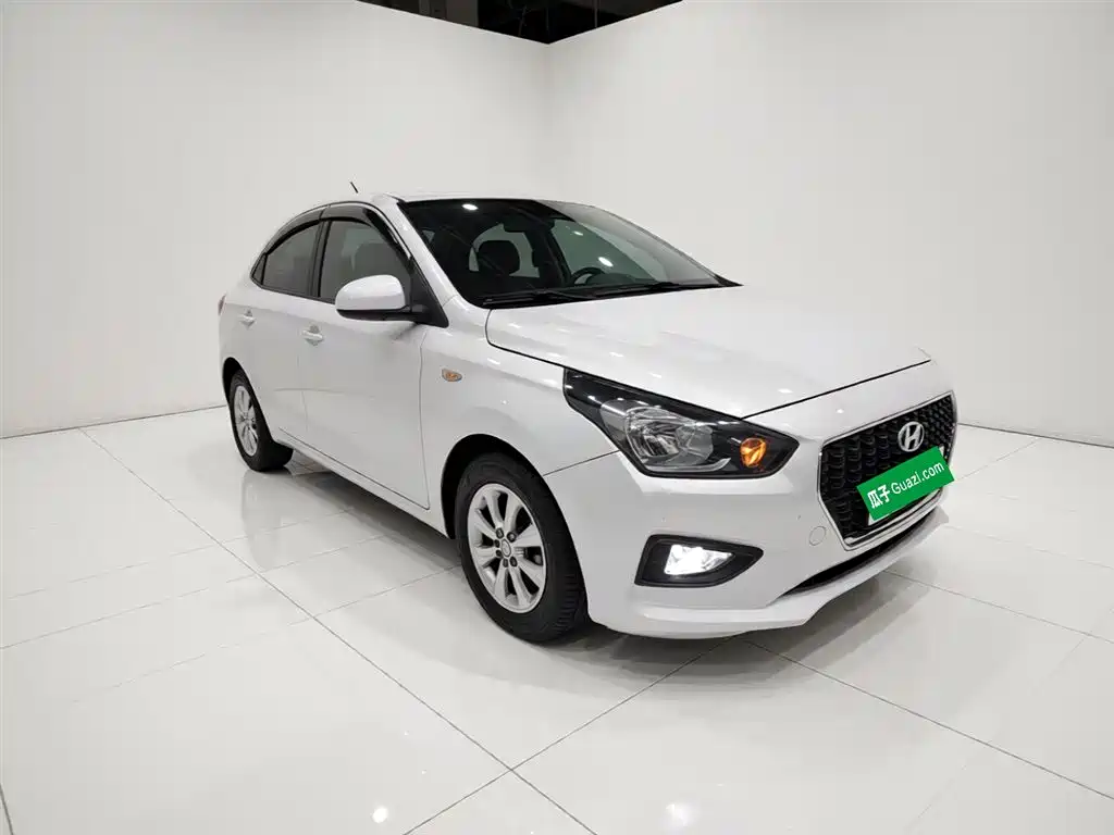 Accent 1.4 L Manual Radiant CN-V