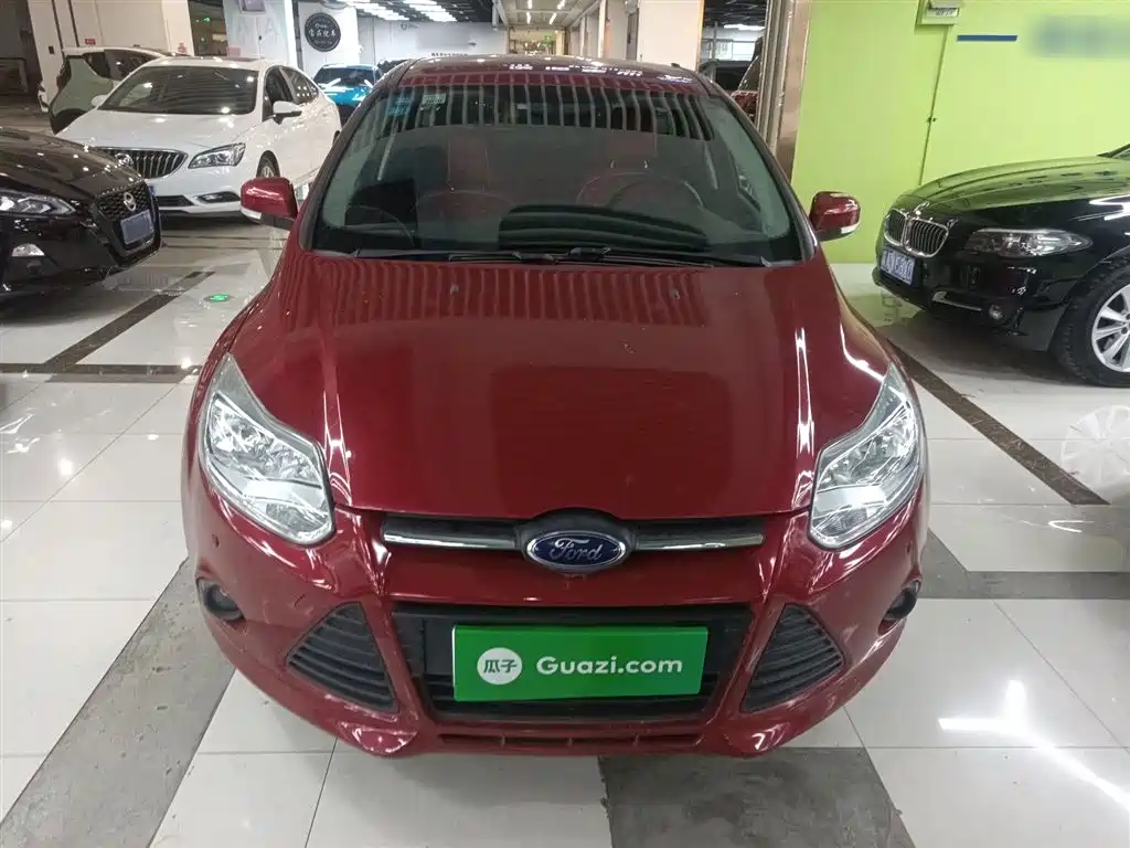 Focus Hatchback 1.6 L Auto Comfort
