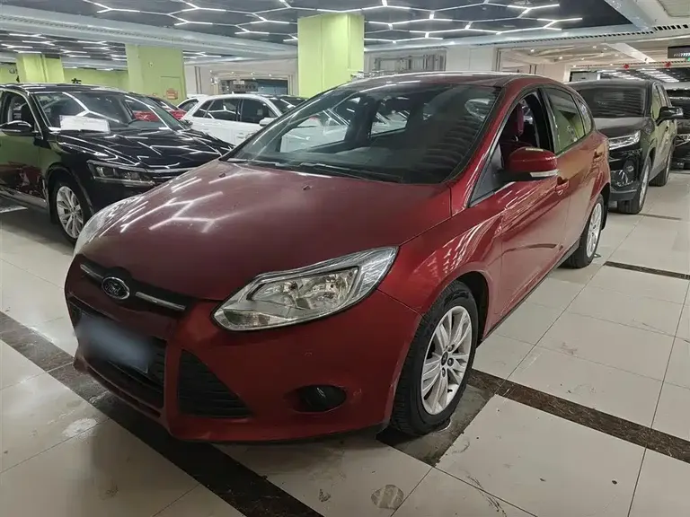 Ford Focus Hatchback 1.6 L Auto Comfort