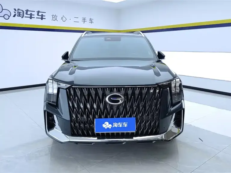 GAC Trumpchi GS8 Dual Engine Series 2.0 TM 2 WD Distinguished (7-seat)