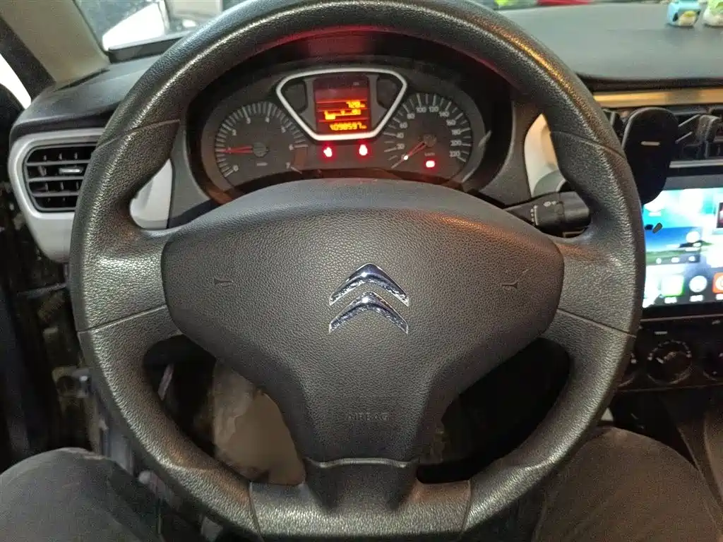 Elysee Quality Style 1.6 L Manual Comfort