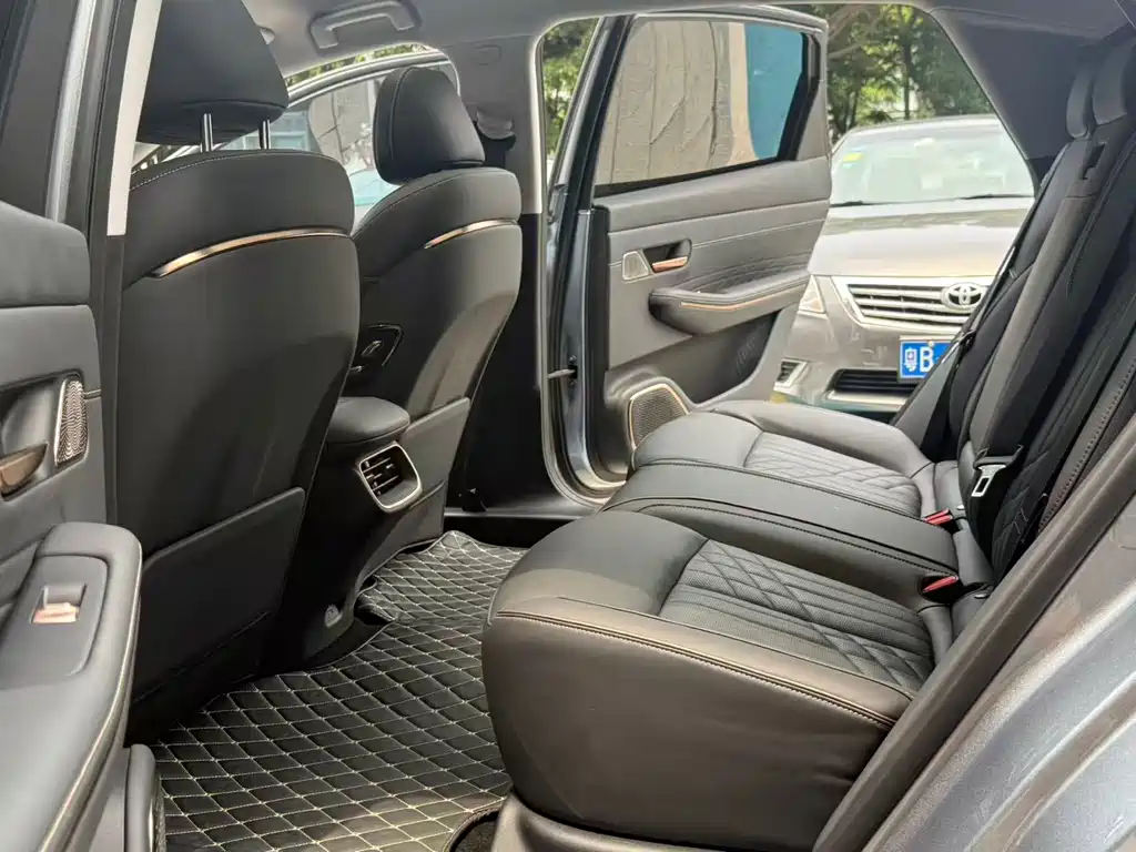 Baojun Xiangjing PHEV 140 km Luxury