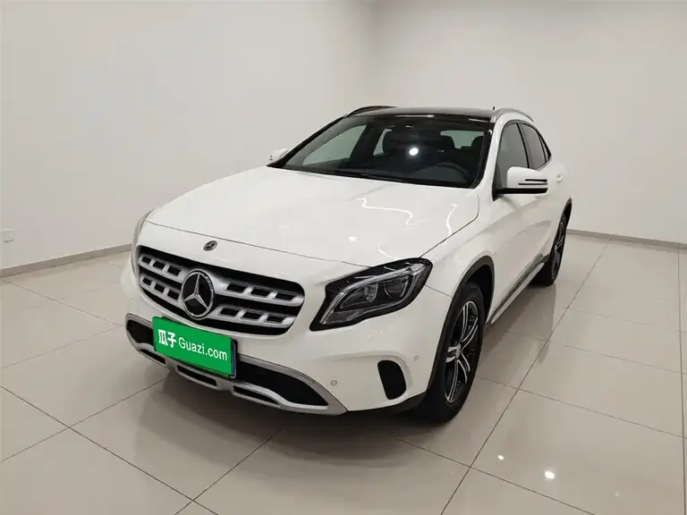 Mercedes-Benz GLA GLA 200 Fashion