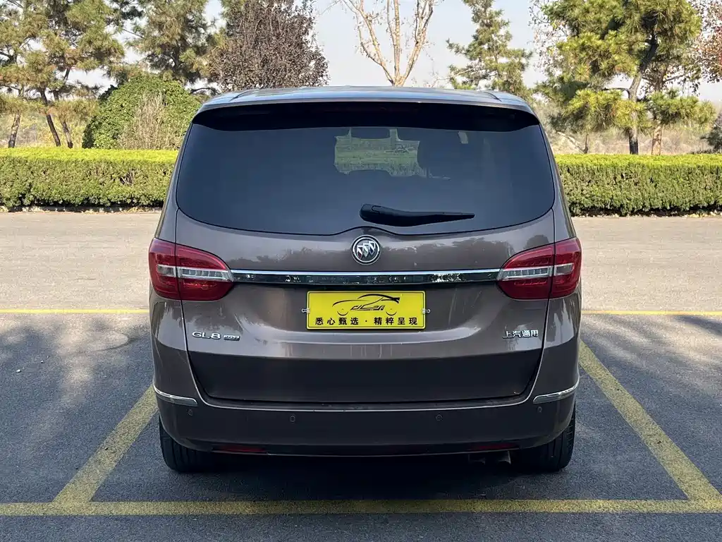 Buick GL8 28 T Luxury CN-VI