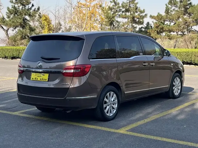 Buick GL8 28 T Luxury CN-VI