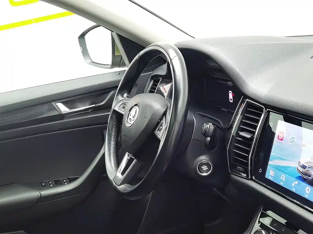 Kodiaq TSI330 7-seat 2 WD Luxury Enjoyment