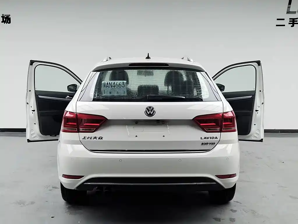 Gran Lavida 230 TSI DSG Comfort
