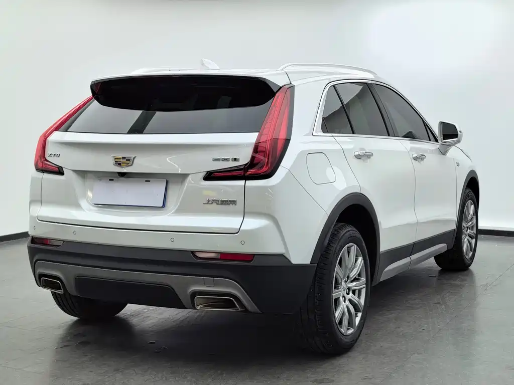 Cadillac XT4 28 T 2 WD Luxury