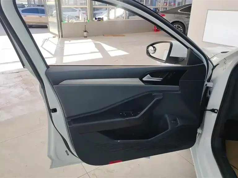 Volkswagen Sagitar 280 TSI DSG Comfort CN-VI