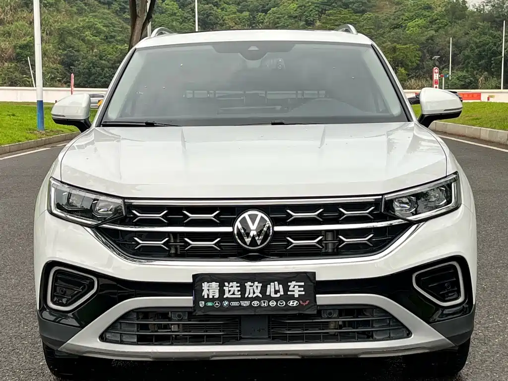 Tayron 300 TSI 2 WD Luxury Plus Advanced