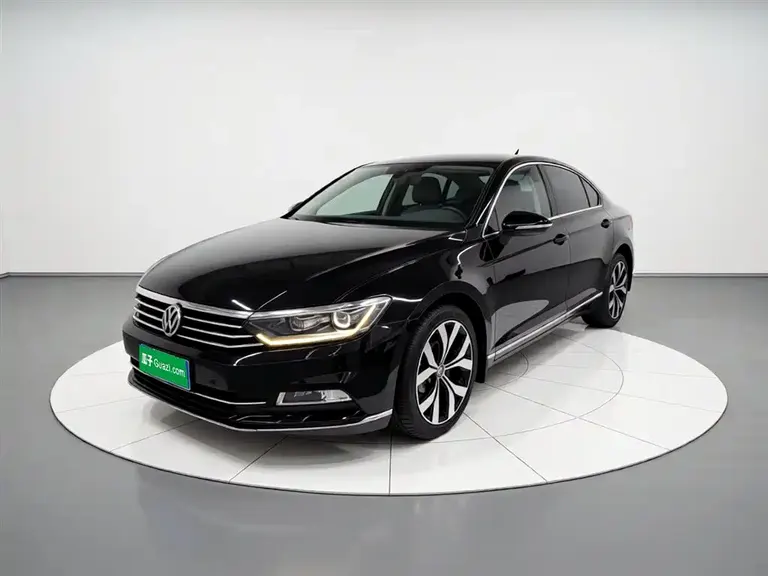 Volkswagen Magotan 330 TSI DSG Distinguished