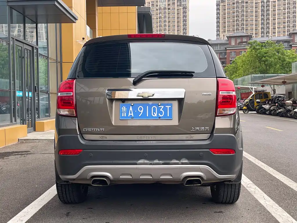 Captiva 2.4 L 4 WD Flagship 7-seat