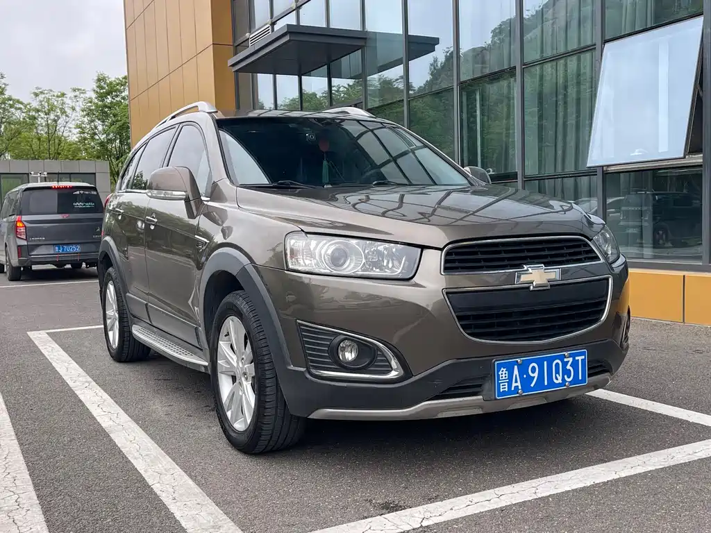 Captiva 2.4 L 4 WD Flagship 7-seat