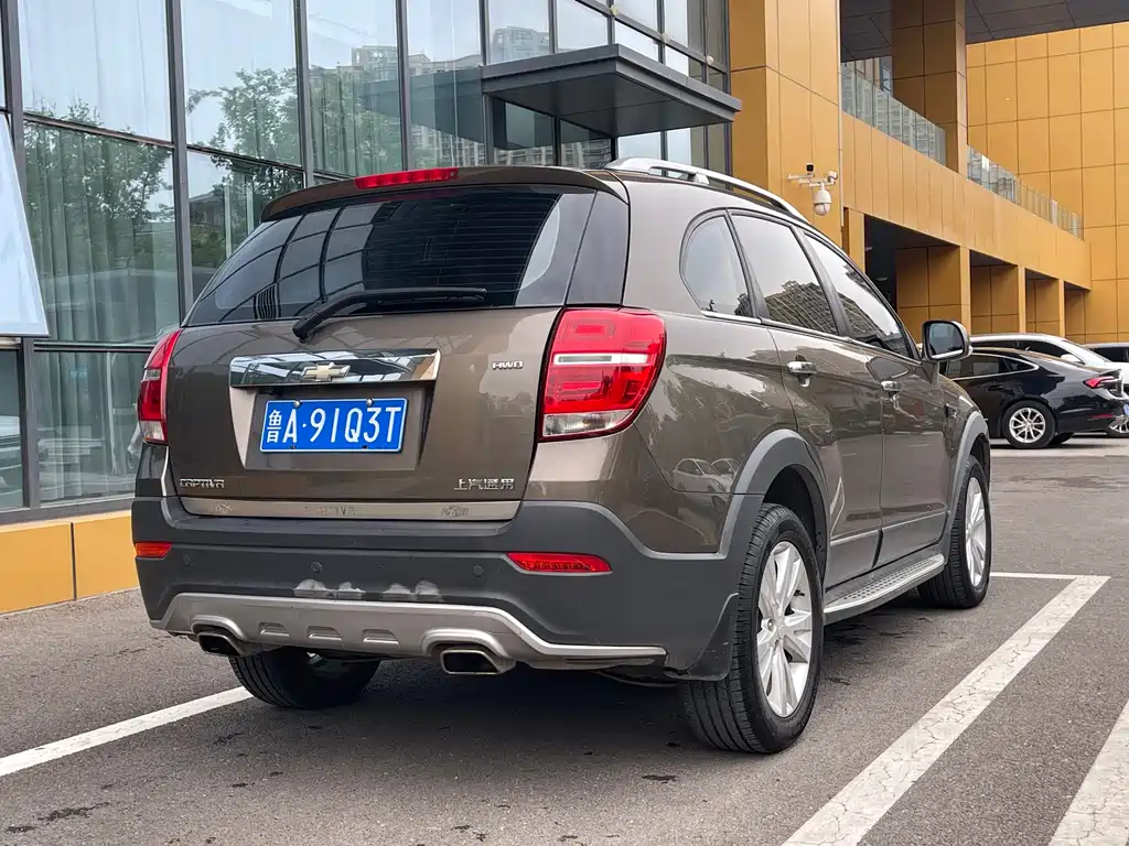 Captiva 2.4 L 4 WD Flagship 7-seat