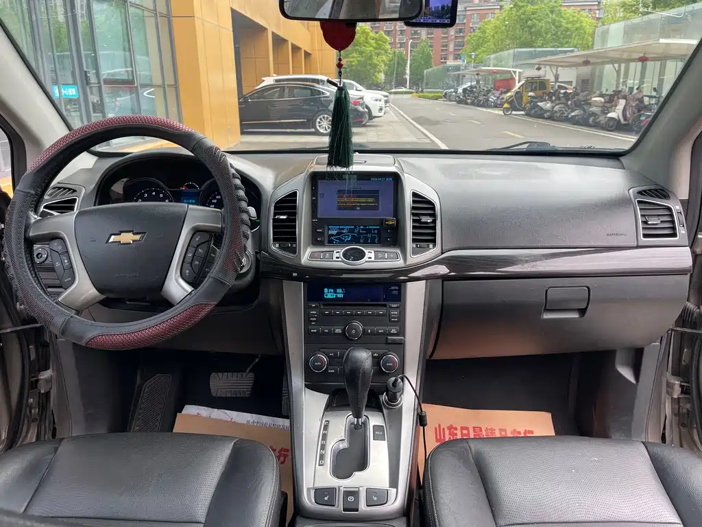 Captiva 2.4 L 4 WD Flagship 7-seat