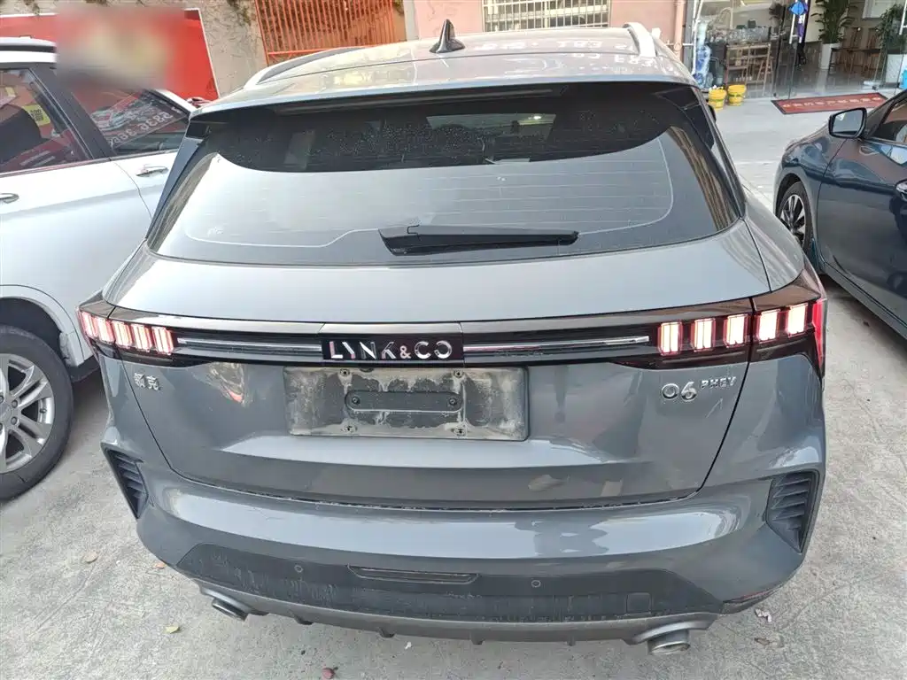 Lynk & Co 06 EM-P PHEV Plus
