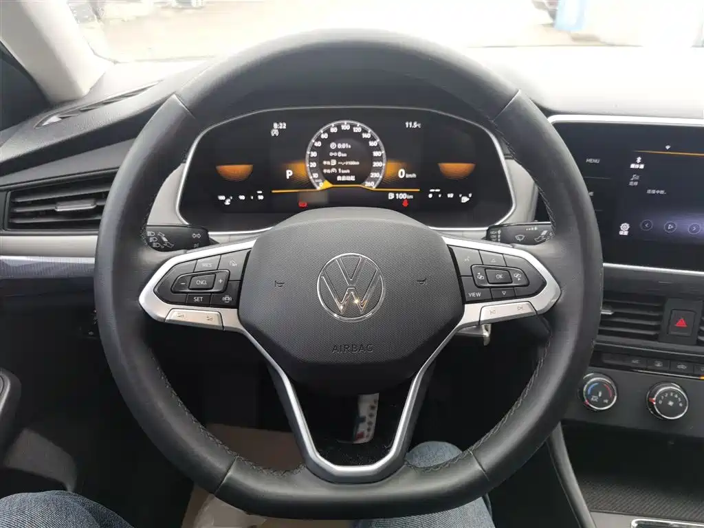 Bora 200 TSI DSG Smooth Travel