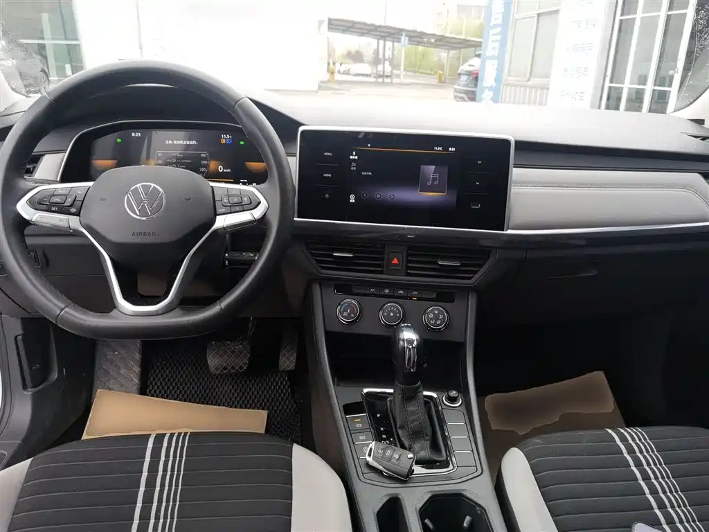 Bora 200 TSI DSG Smooth Travel