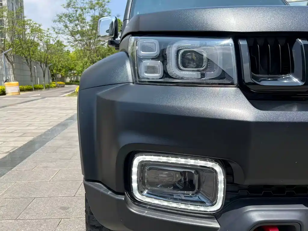 BAIC BJ40 2.0 D Auto 4 WD Blade Hero Swordsman