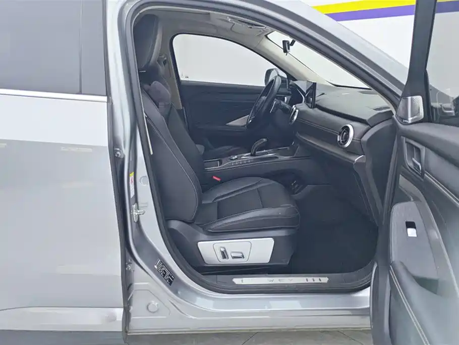 WEY VV6 2.0 T 2 WD Smart Guard +